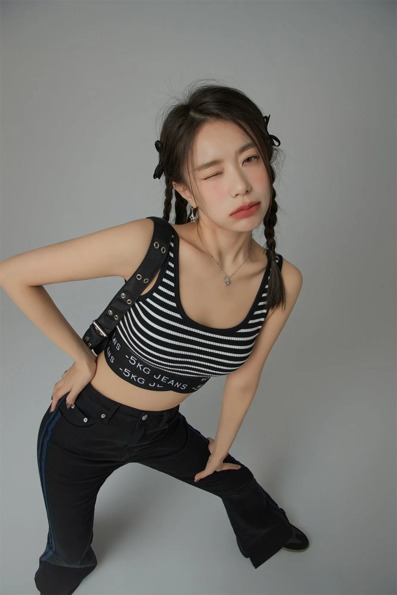 '-5kg Jeans Striped Sleeveless Crop Top