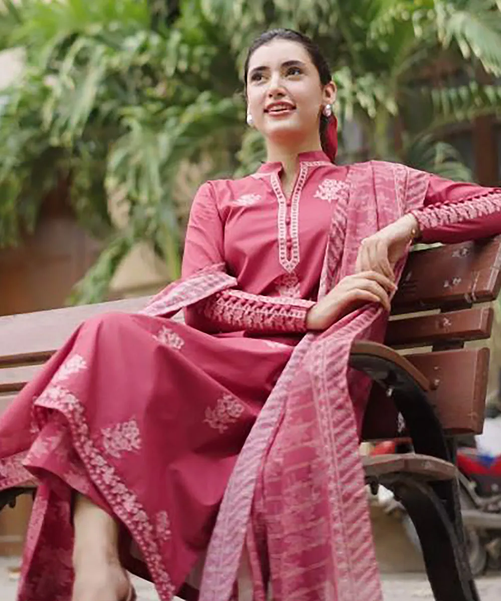 3 Piece - Embroidered Lawn Suit