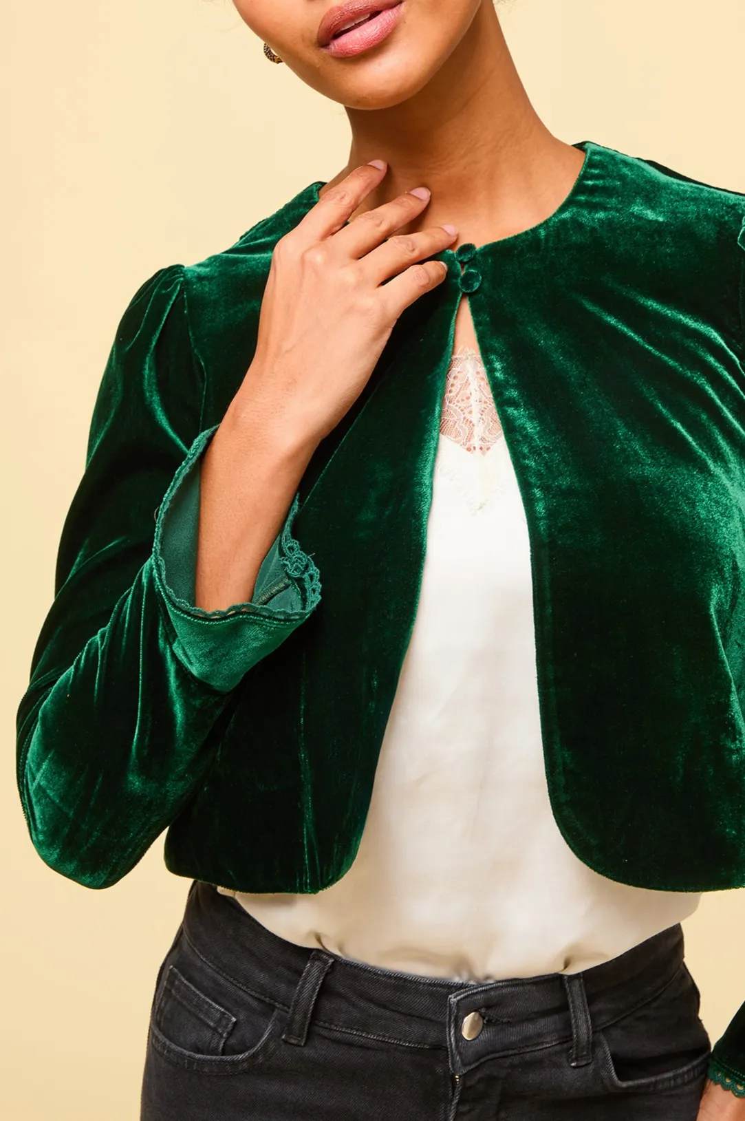 Adie Velvet Shrug | Emerald