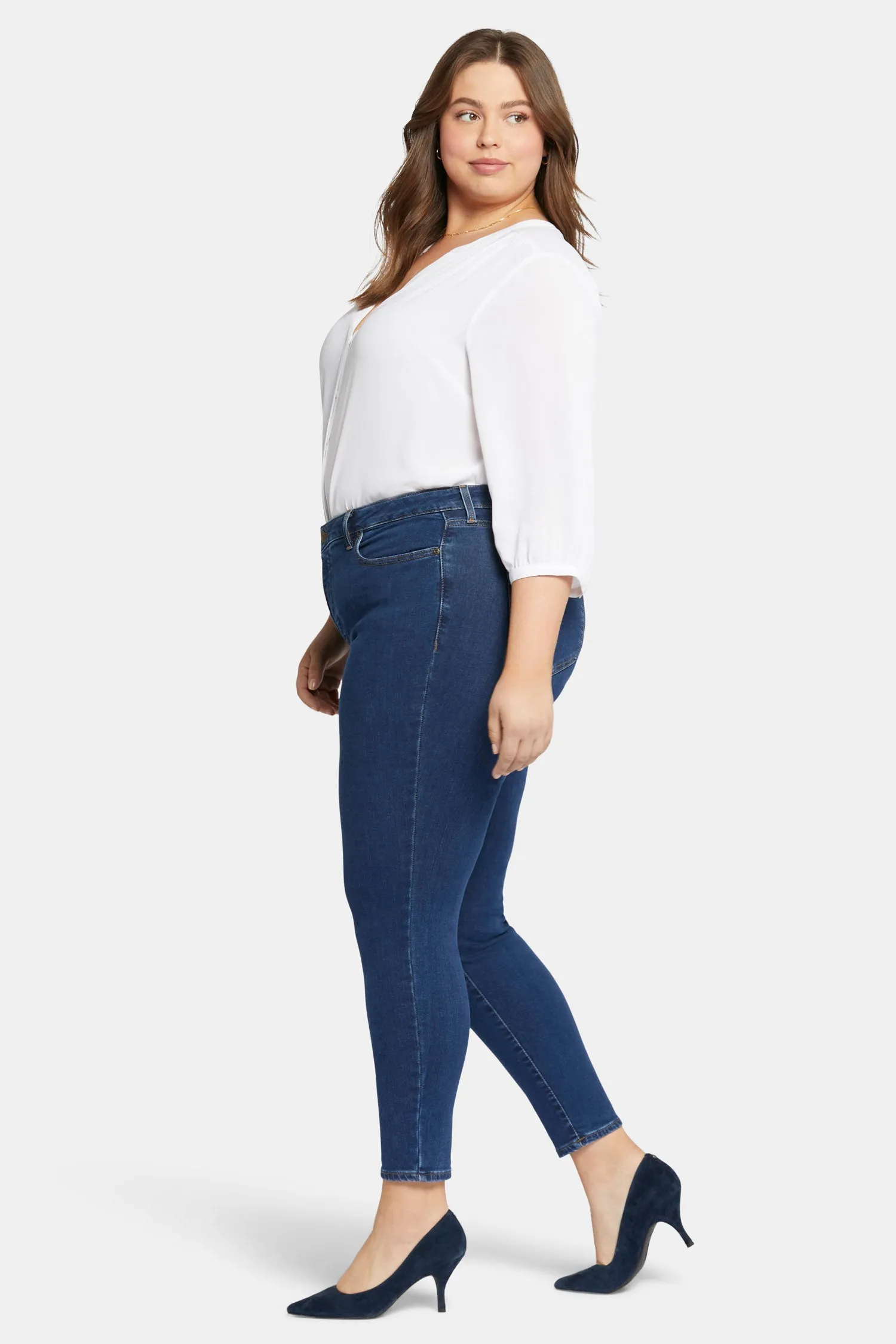 Ami Skinny Jeans In Plus Size - Quinn