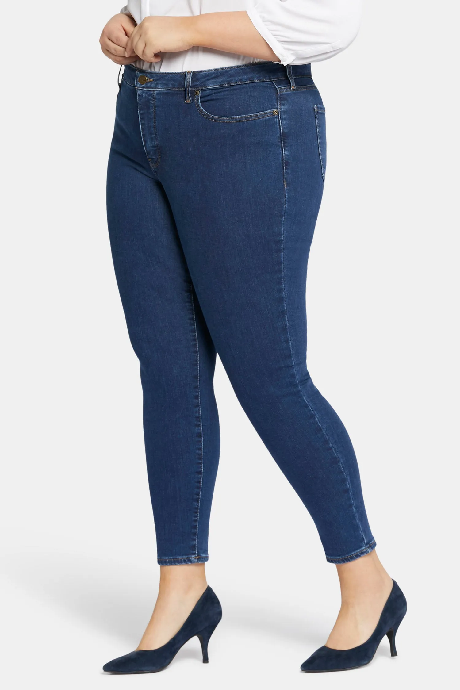 Ami Skinny Jeans In Plus Size - Quinn