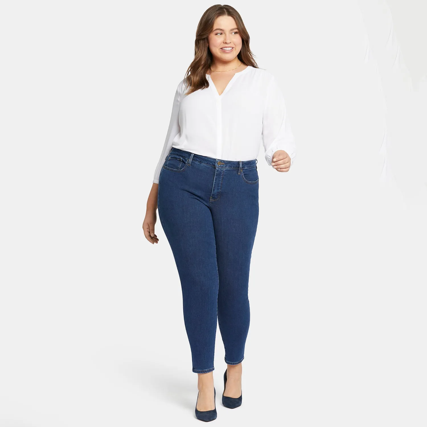 Ami Skinny Jeans In Plus Size - Quinn