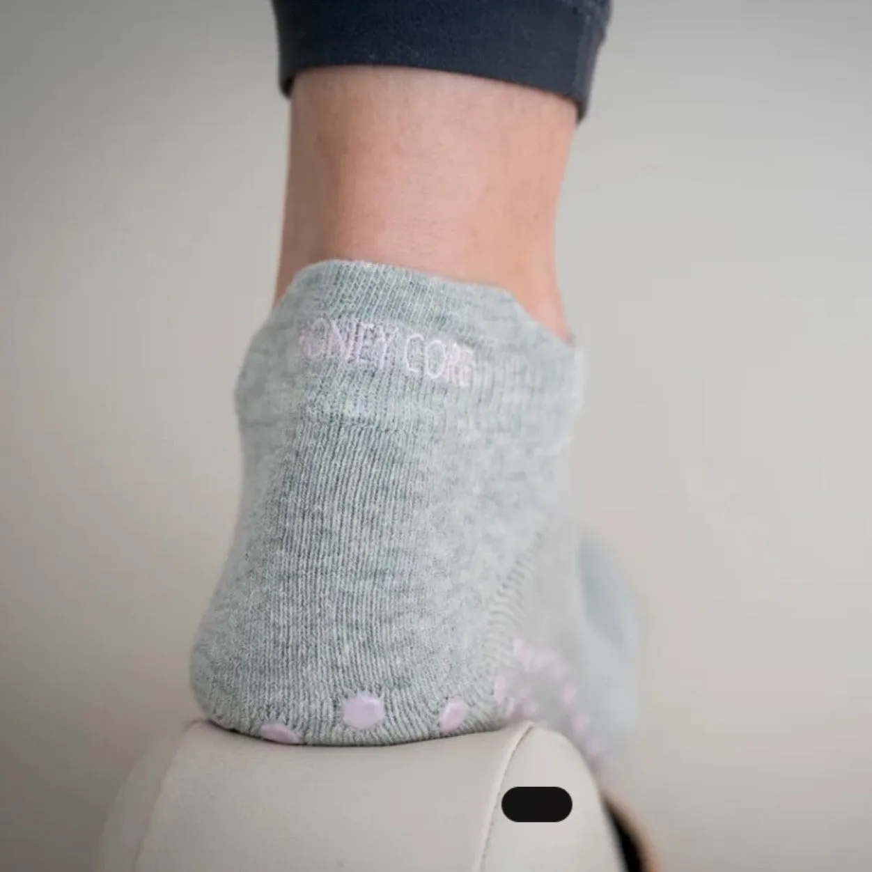 Ankle Grip Socks (Barre / Pilates)