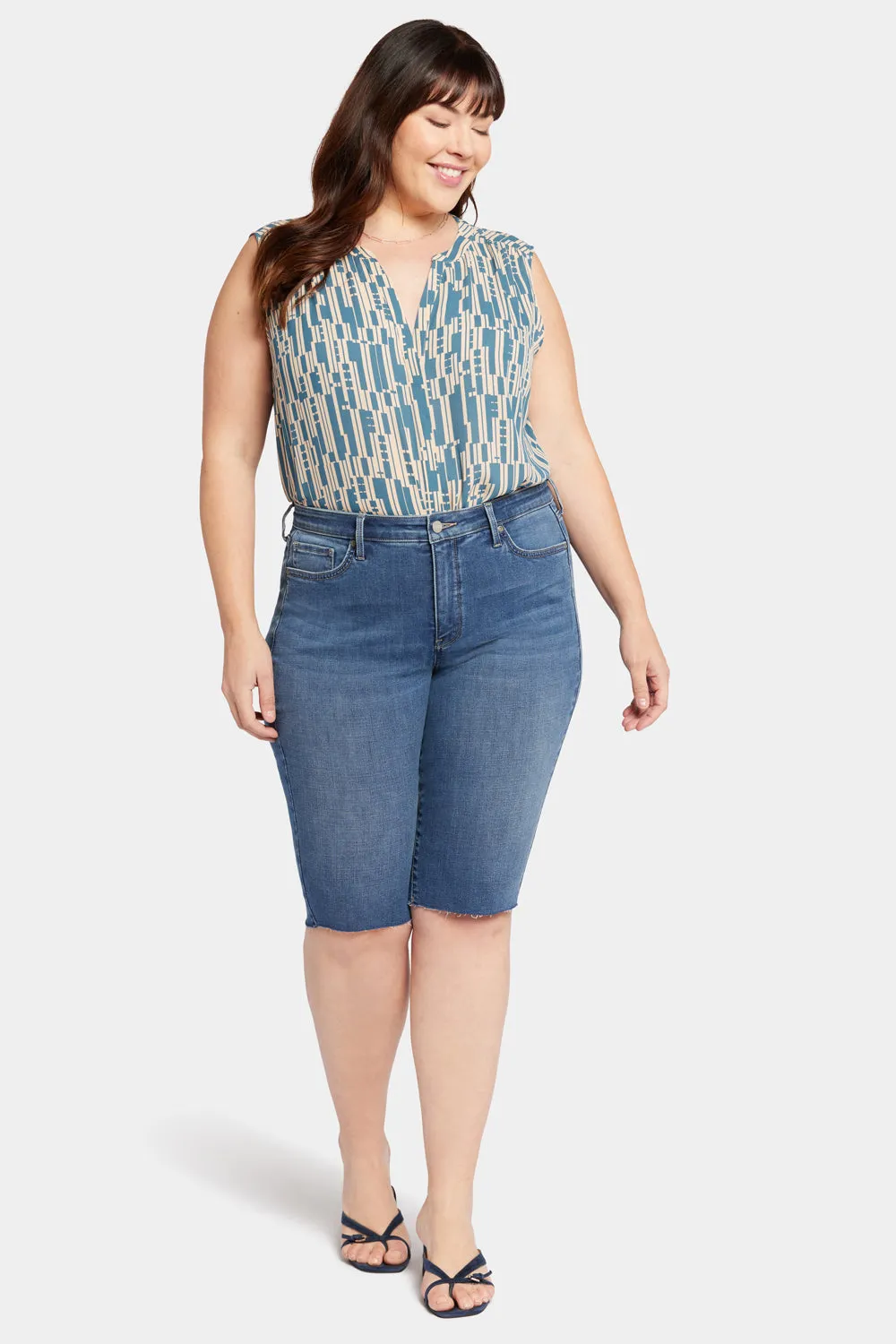 Bike Capri Jeans In Plus Size - Awakening