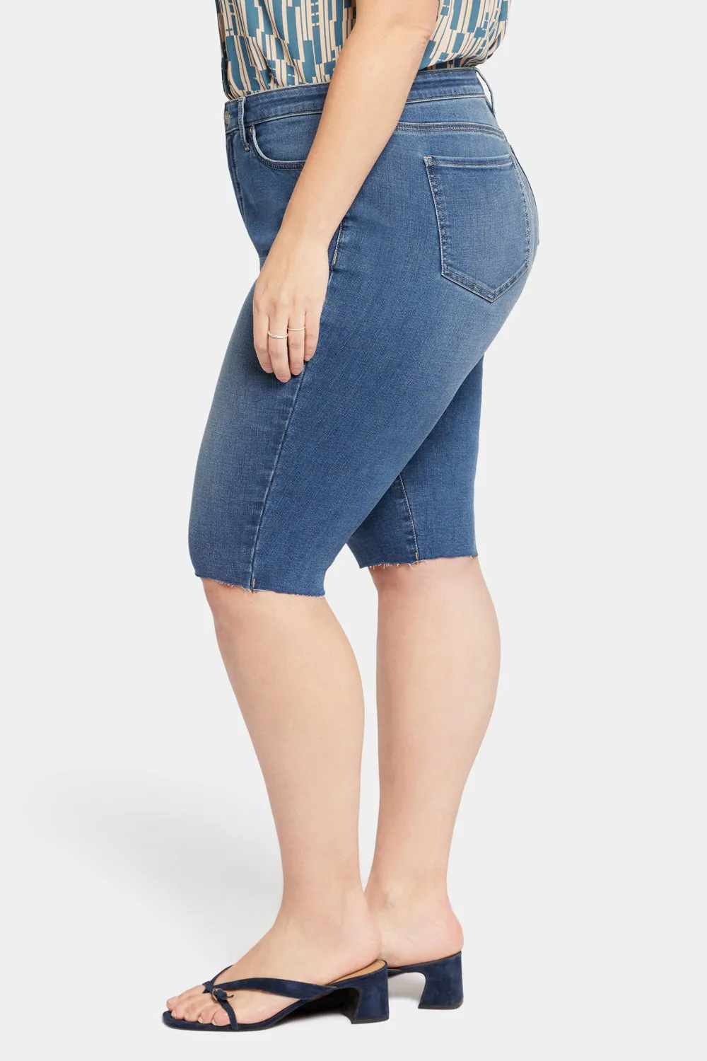 Bike Capri Jeans In Plus Size - Awakening