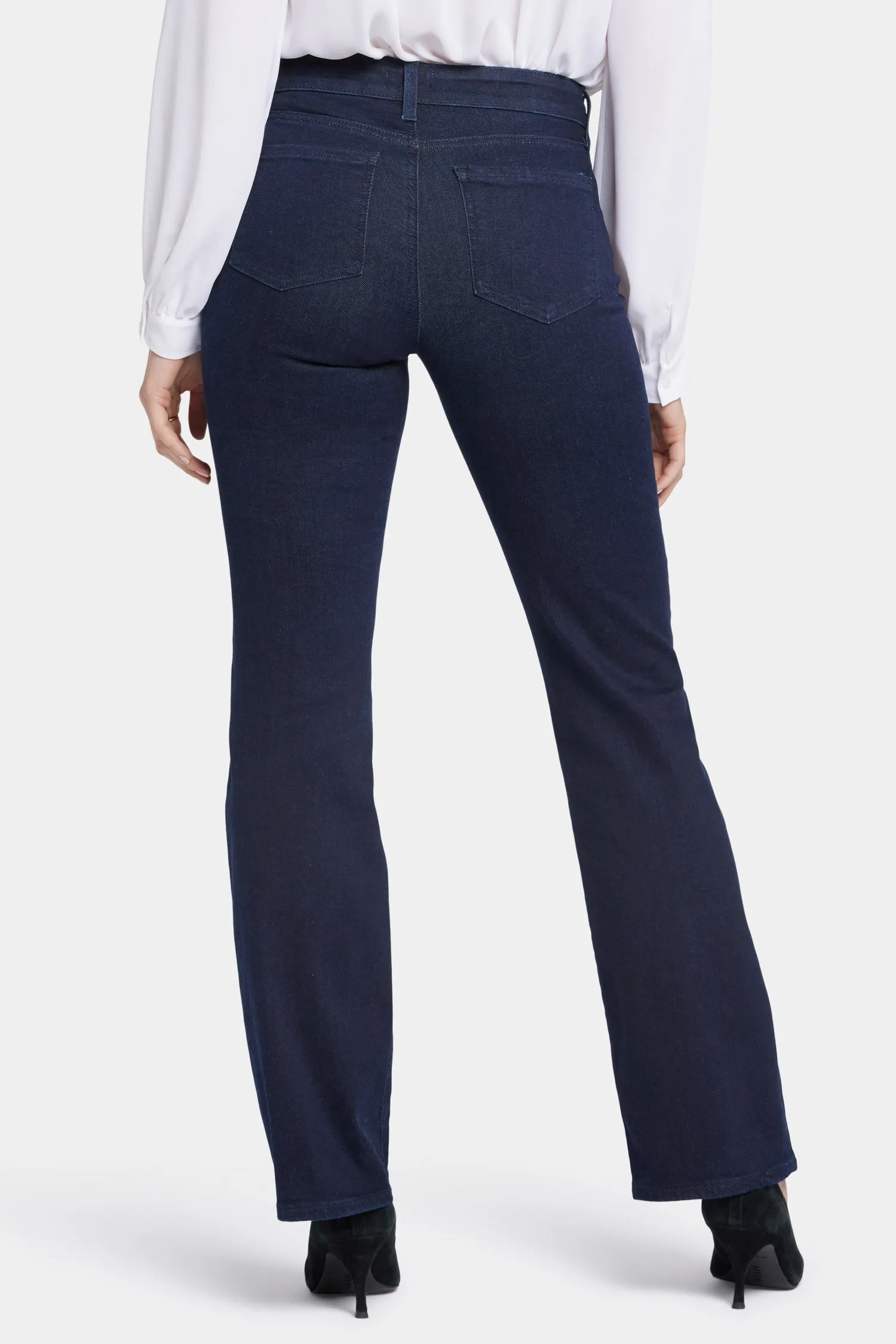 Blake Slim Flared Jeans In Petite - Rinse