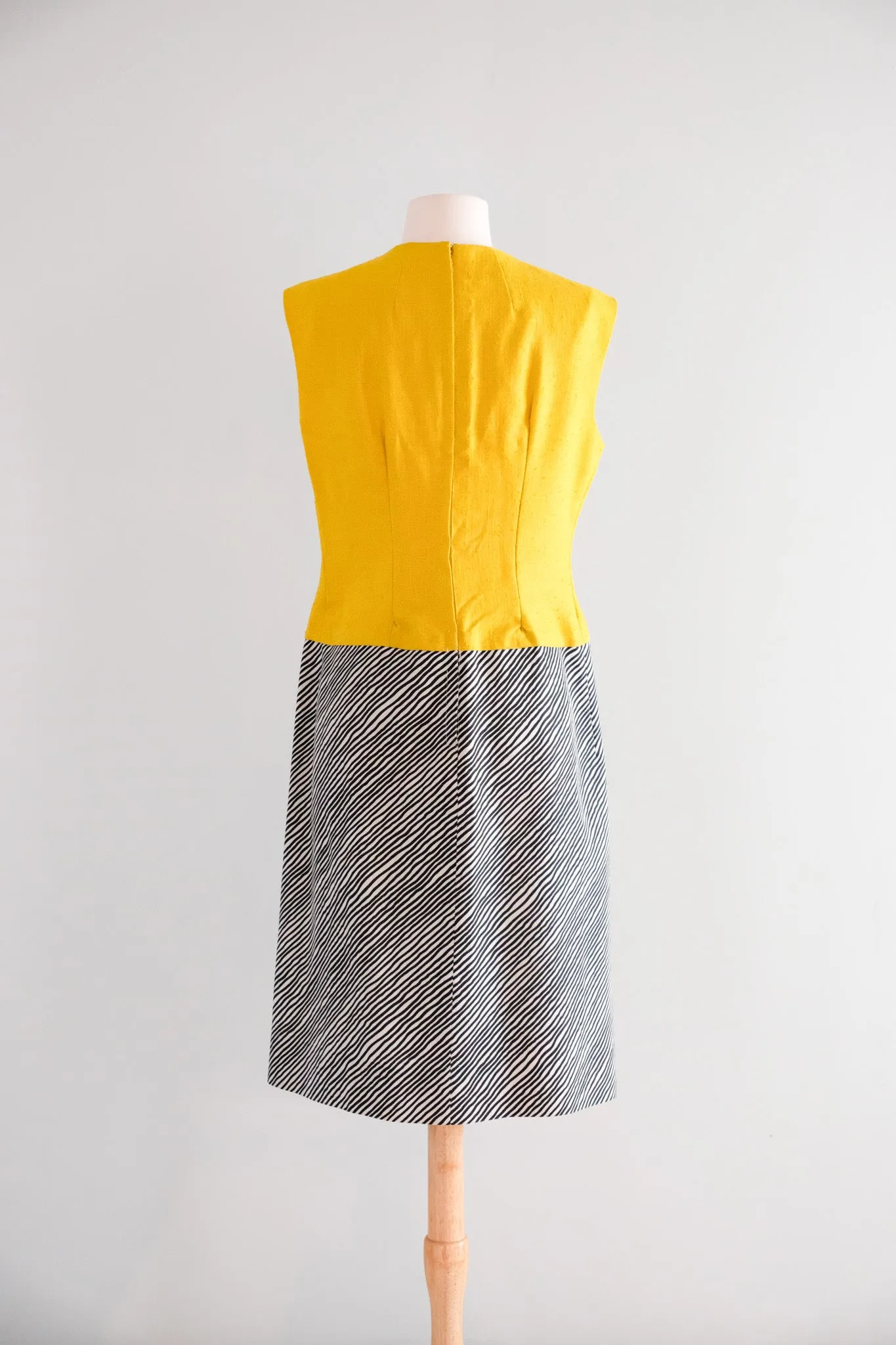 Chic 1960's Canary Yellow and Striped Linen Shift Dress / Sz ML