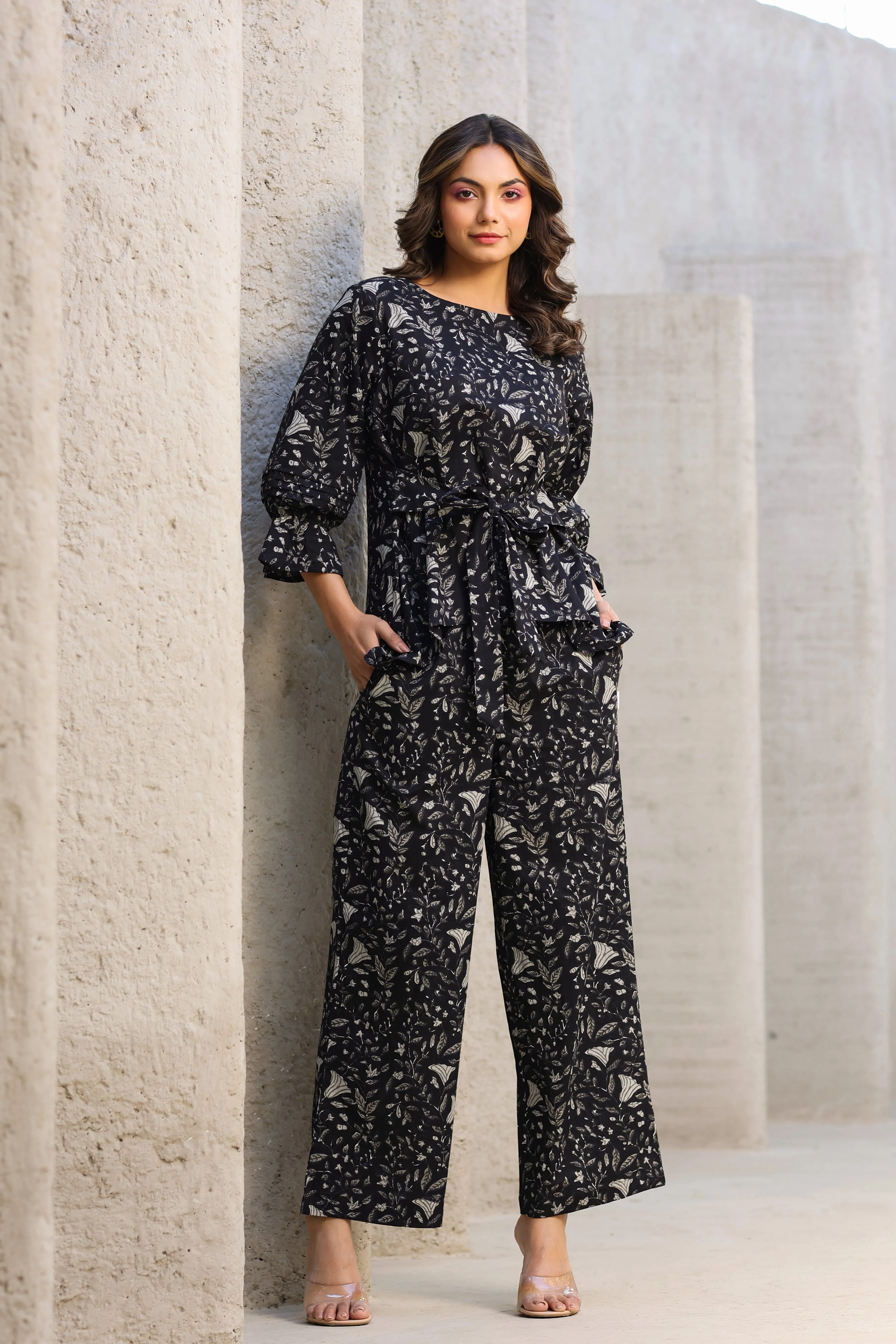 Daabu Jaal on Black Cotton Co-ord Set