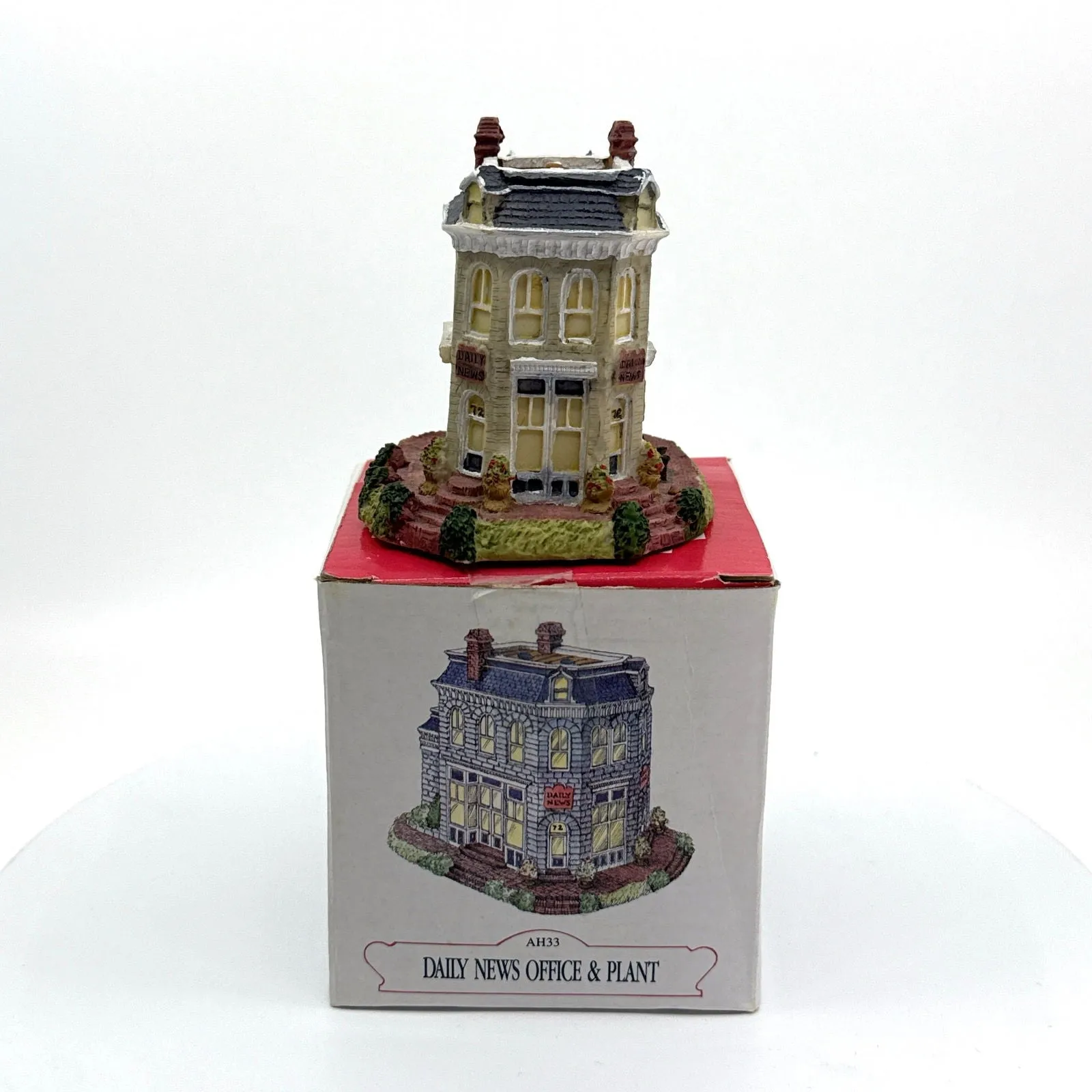 Daily News & Plant | Liberty Falls Americana Collection - AH33 | 1993 | EUC Original Box