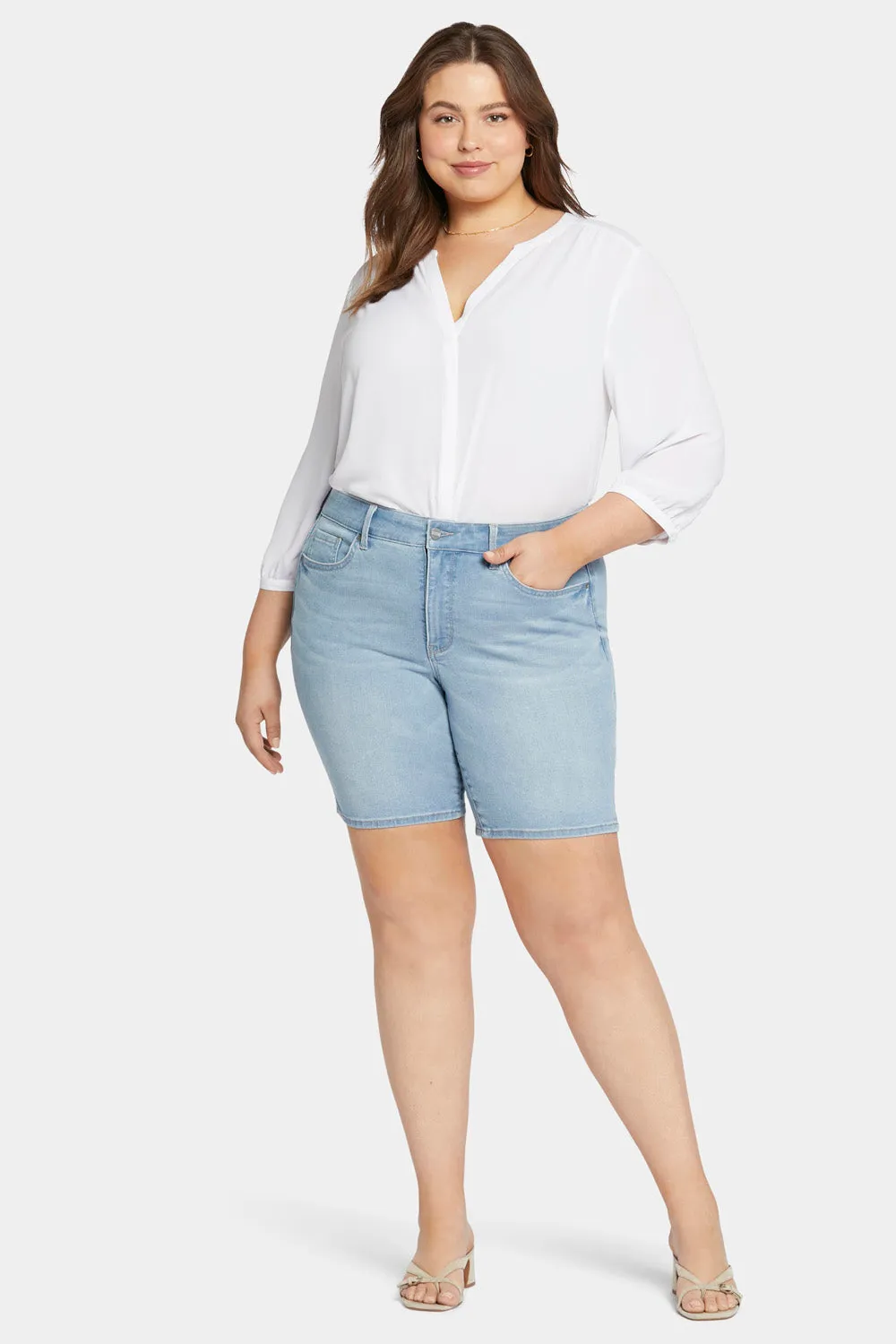 Ella Denim Shorts In Plus Size - Poetry