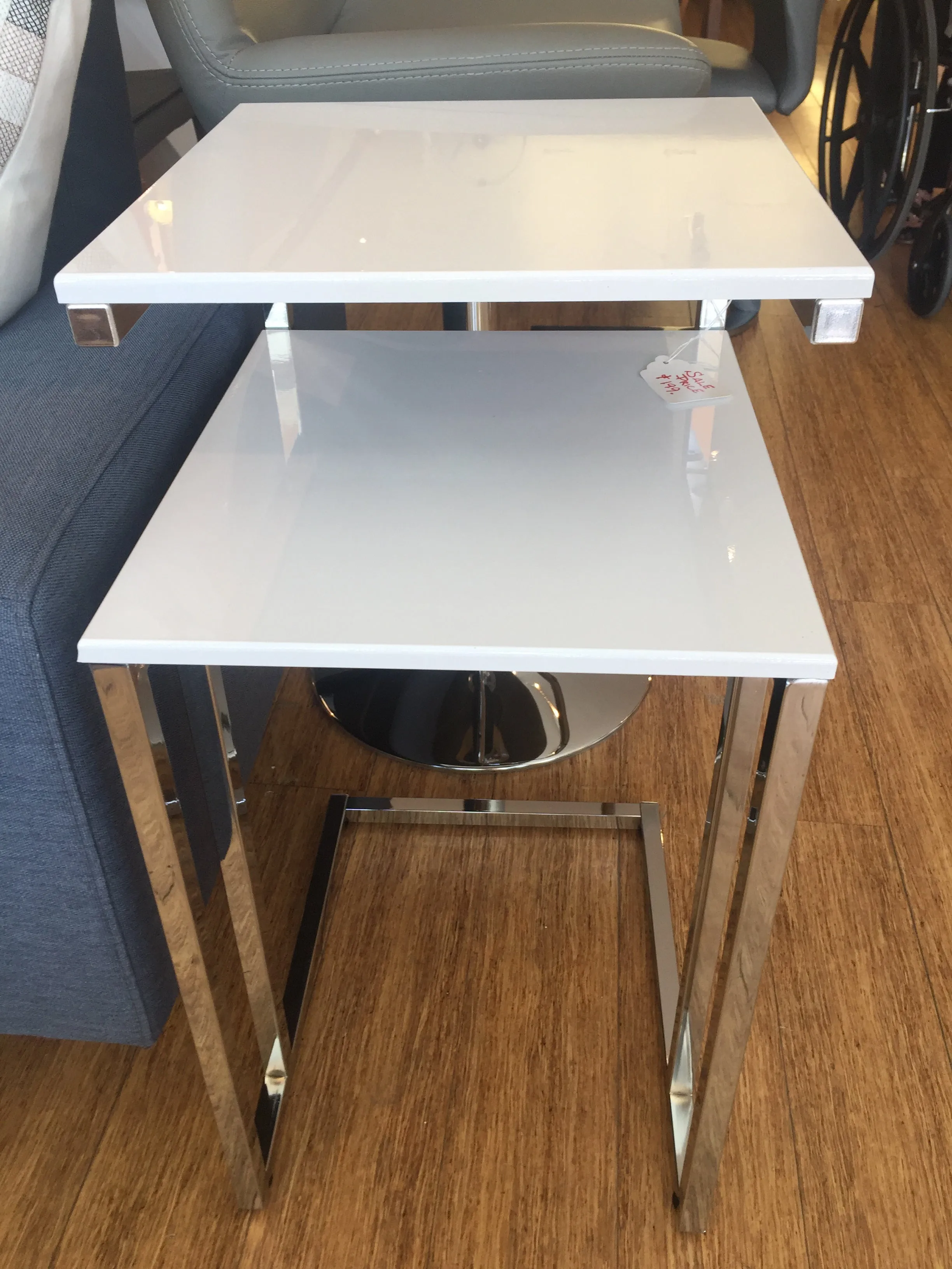 End Table in White Lacquer/ 2 Tier/ 14W x 27H