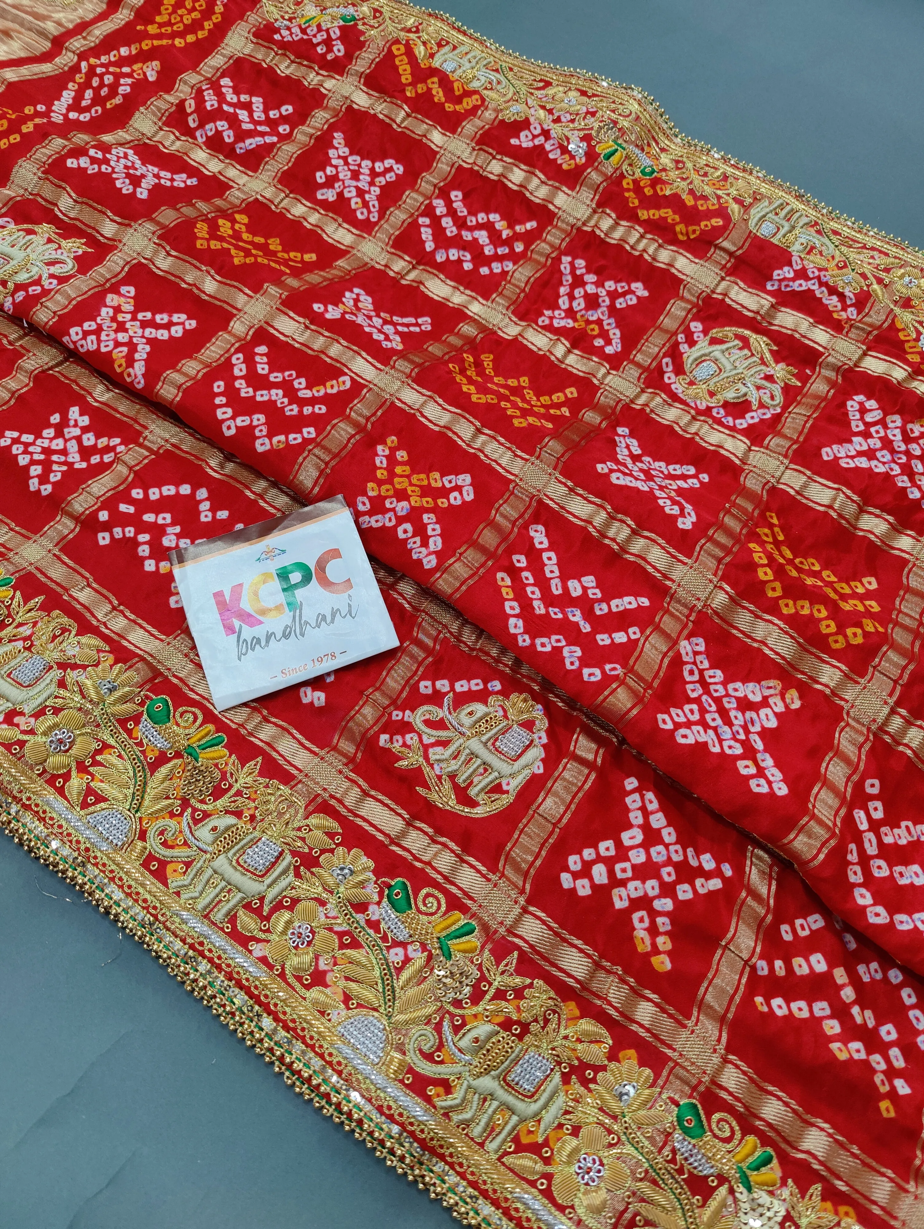 Ethnic Trending Pure Gaji Silk Bandhani Jardozi Work Ghatchola Chunri Pila Odhna in Aara Tari Handwork Chunri (Red)