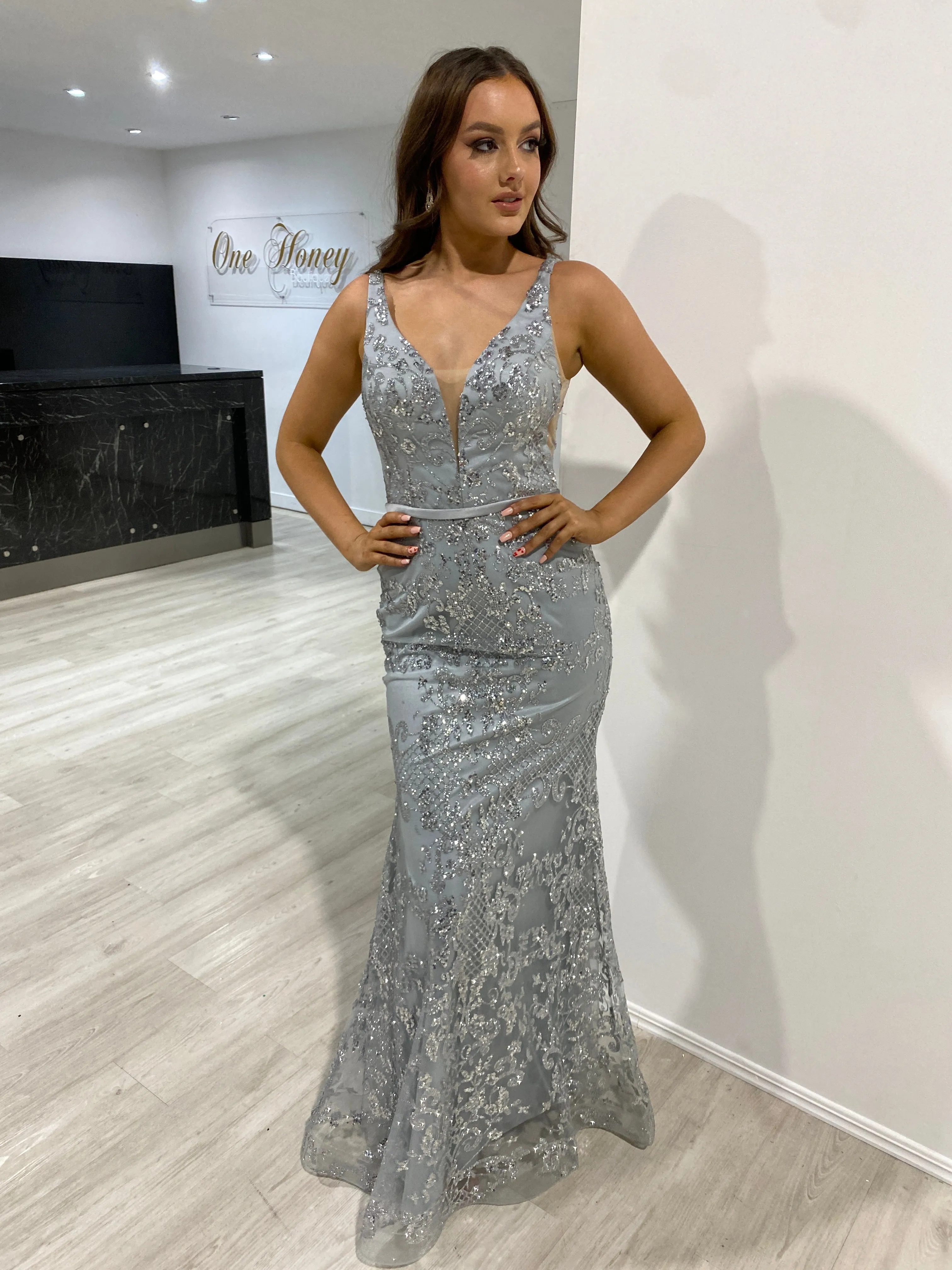 Honey Couture CAROLINE Silver Mesh Glitter Formal Gown Dress