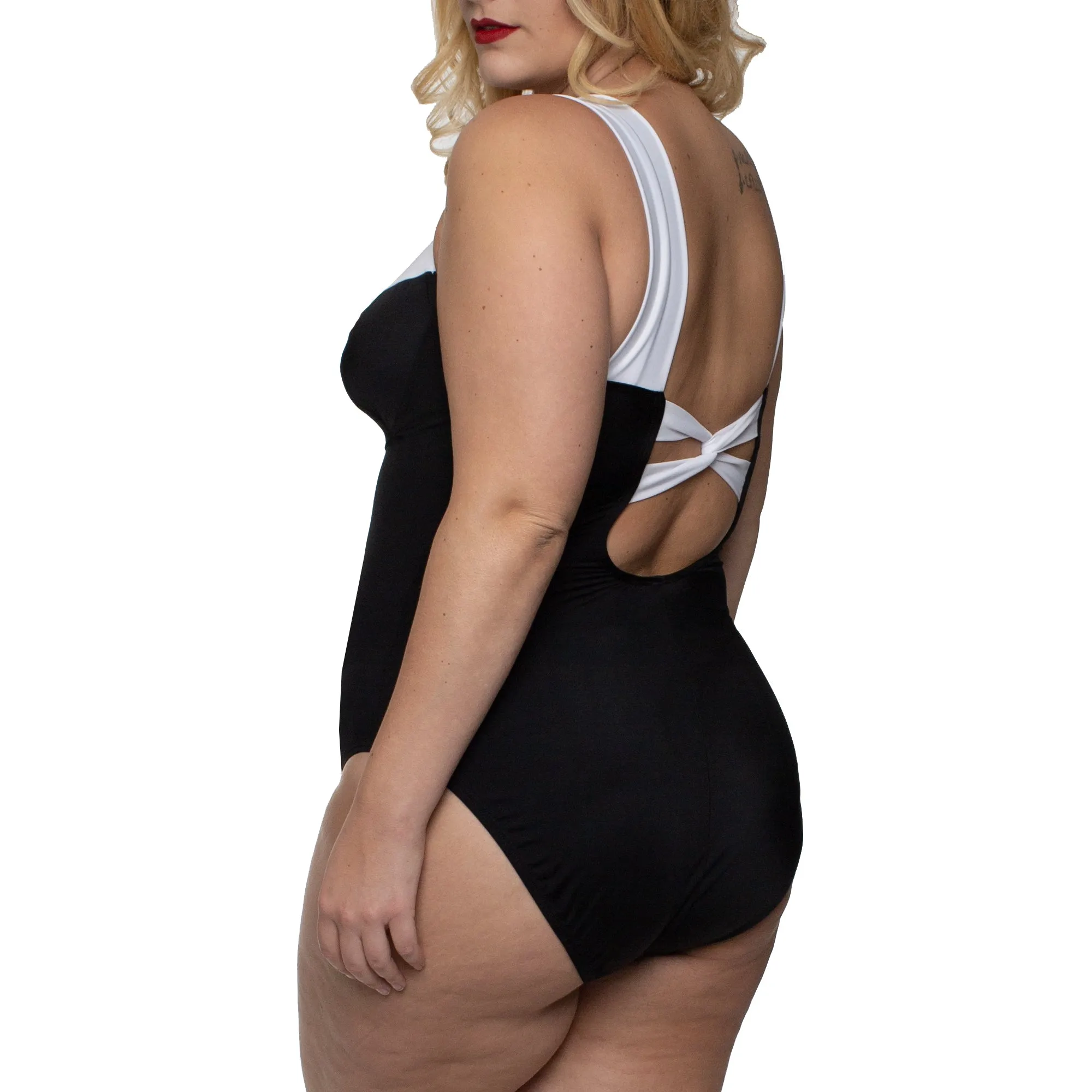 InstantFigure Plus Size Contrast Trim One Piece Swimsuit 13496PC