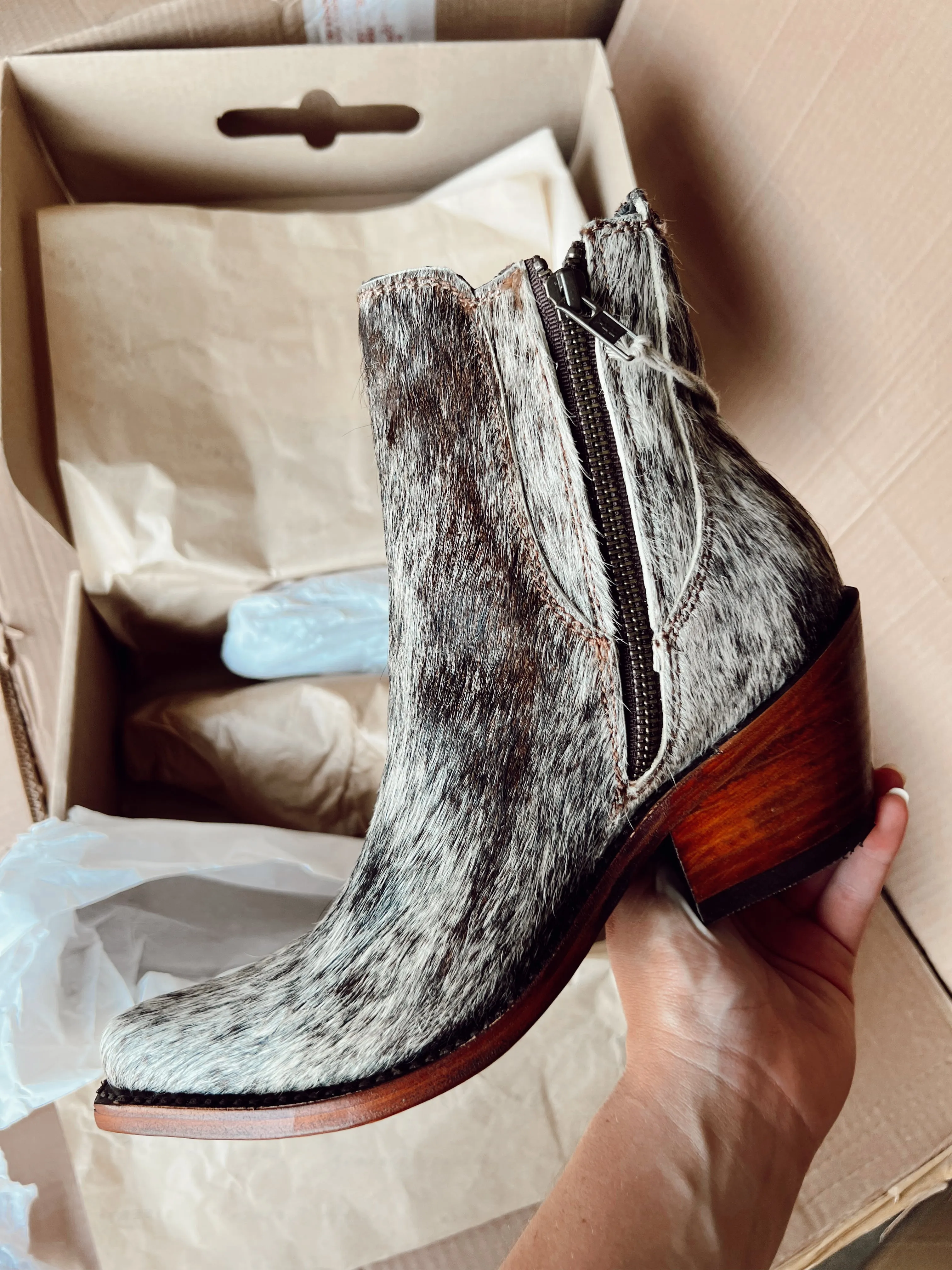 Liberty Black Marina Pelo Granizo Blanco/Cafe Booties