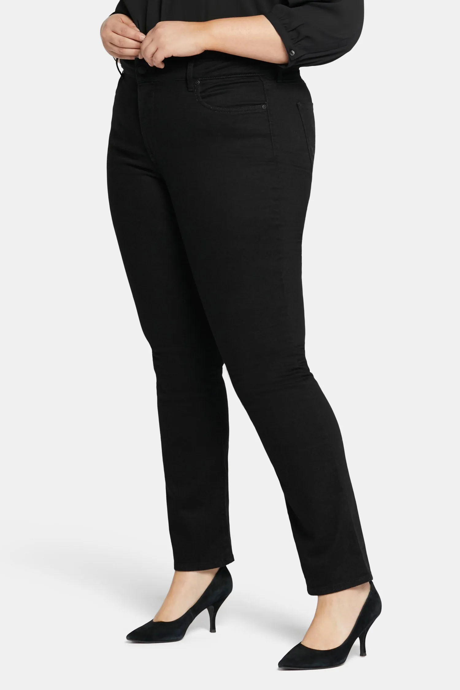 Marilyn Straight Jeans In Plus Size - Black