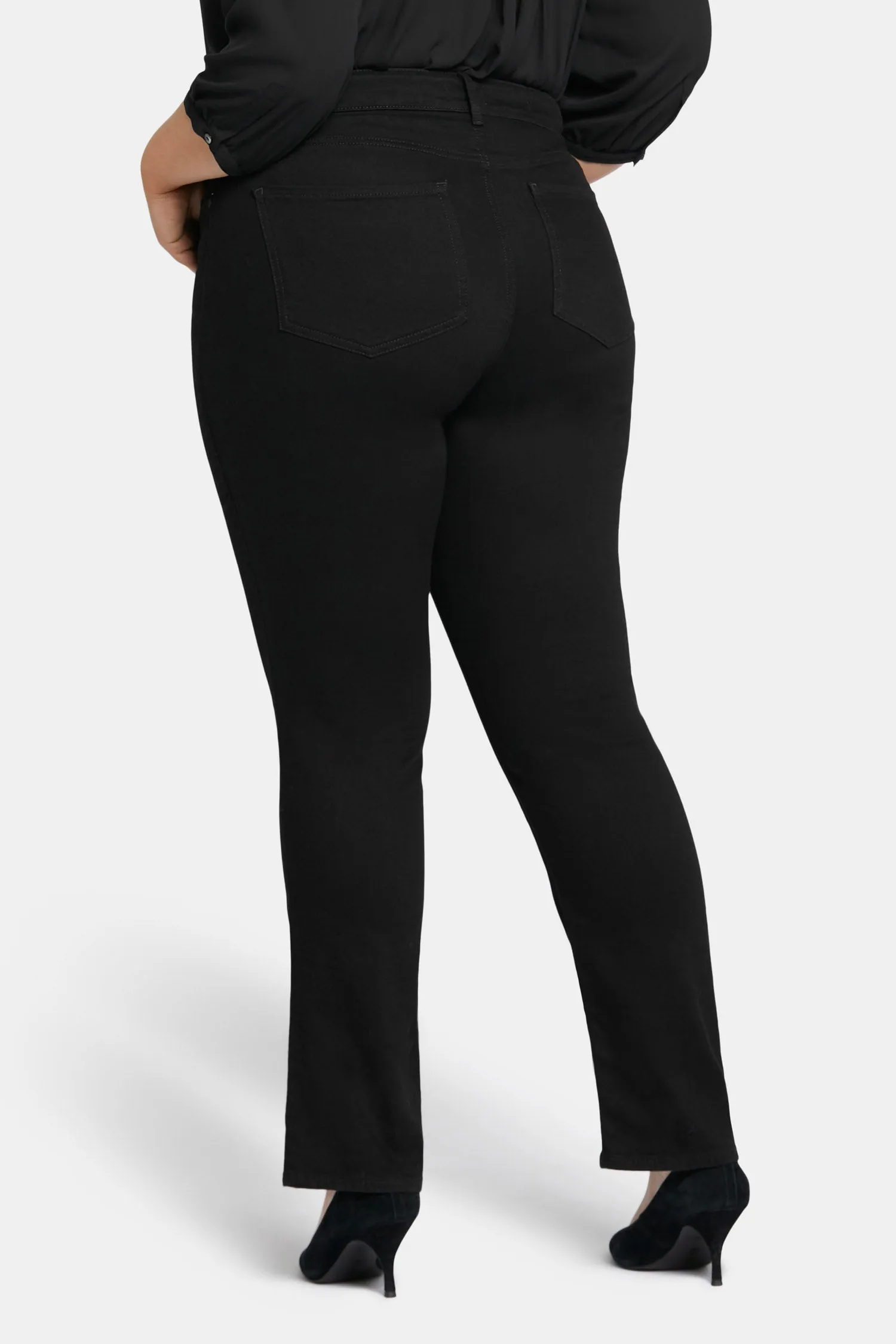 Marilyn Straight Jeans In Plus Size - Black