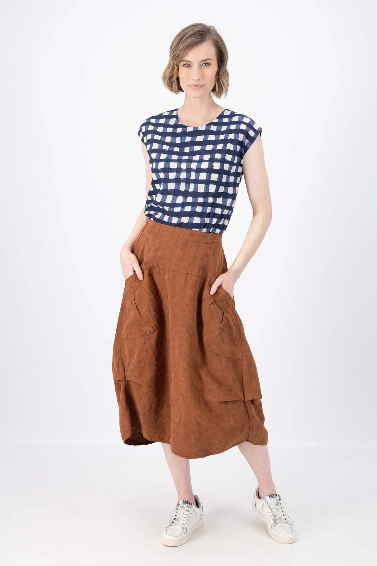 Milwaukee Del Arte Skirt Caramel in Demask Linen