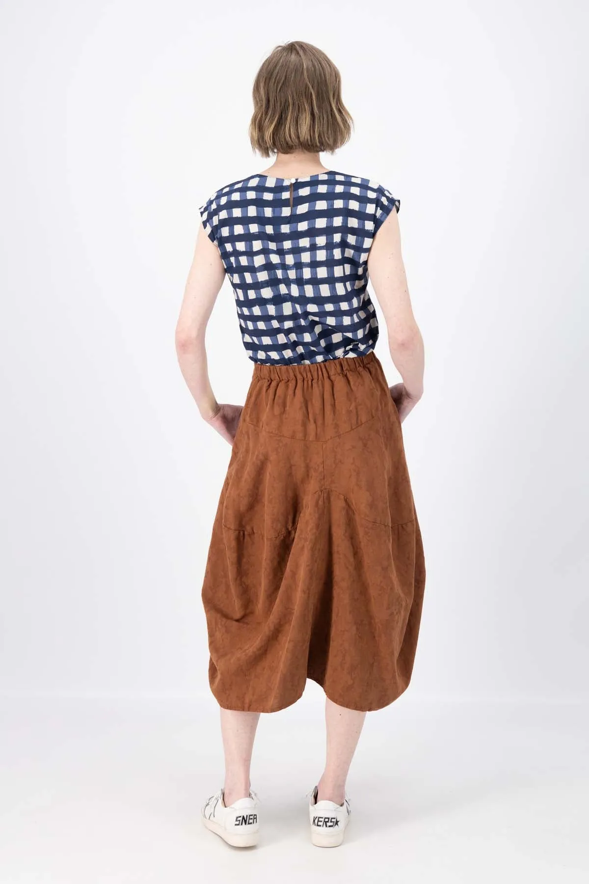 Milwaukee Del Arte Skirt Caramel in Demask Linen