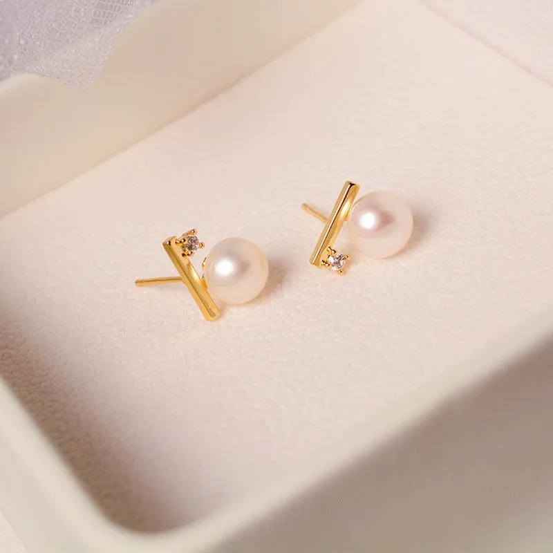 Mini Balance Beam Earring