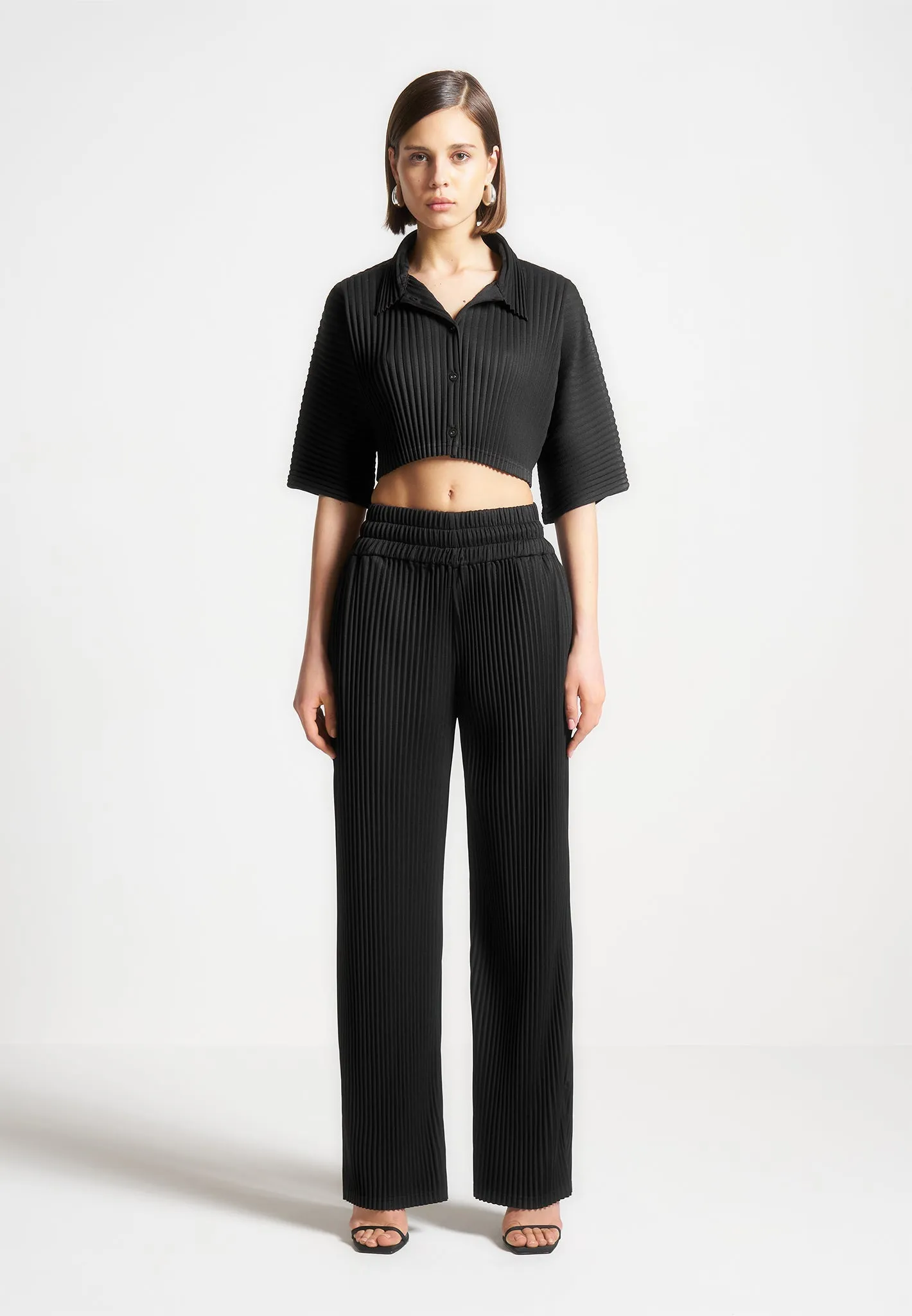 Pleated Cropped Shirt - Black