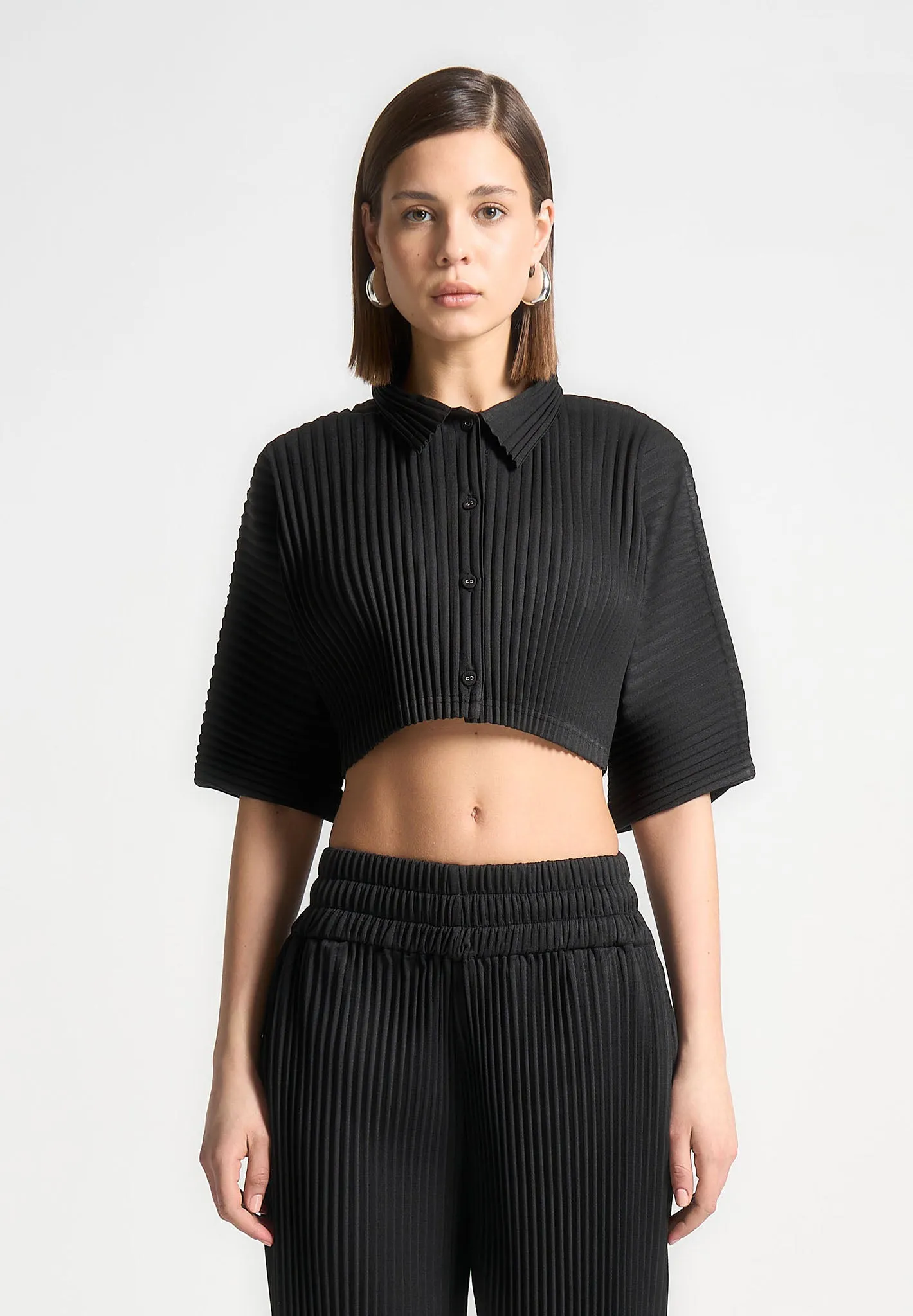 Pleated Cropped Shirt - Black