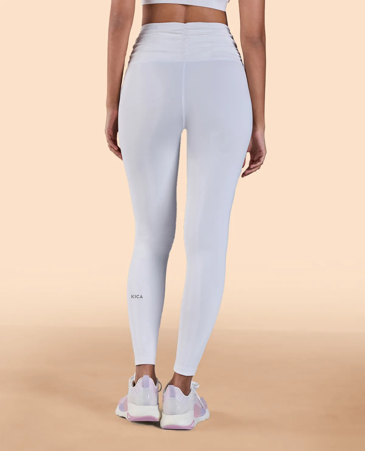 Ruched Waistband Leggings in Second SKN With Back Pocket