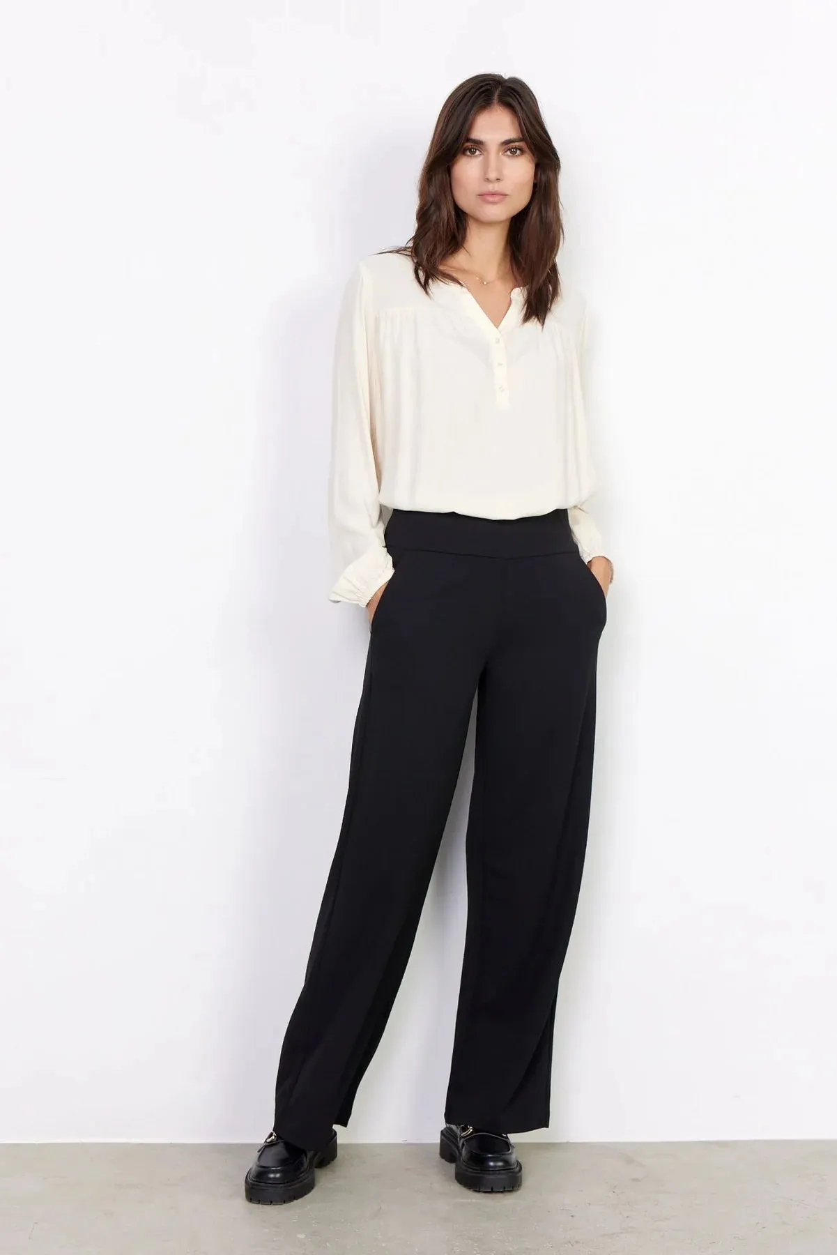 Soyaconcept Siham Classic Black Wide Leg Trousers