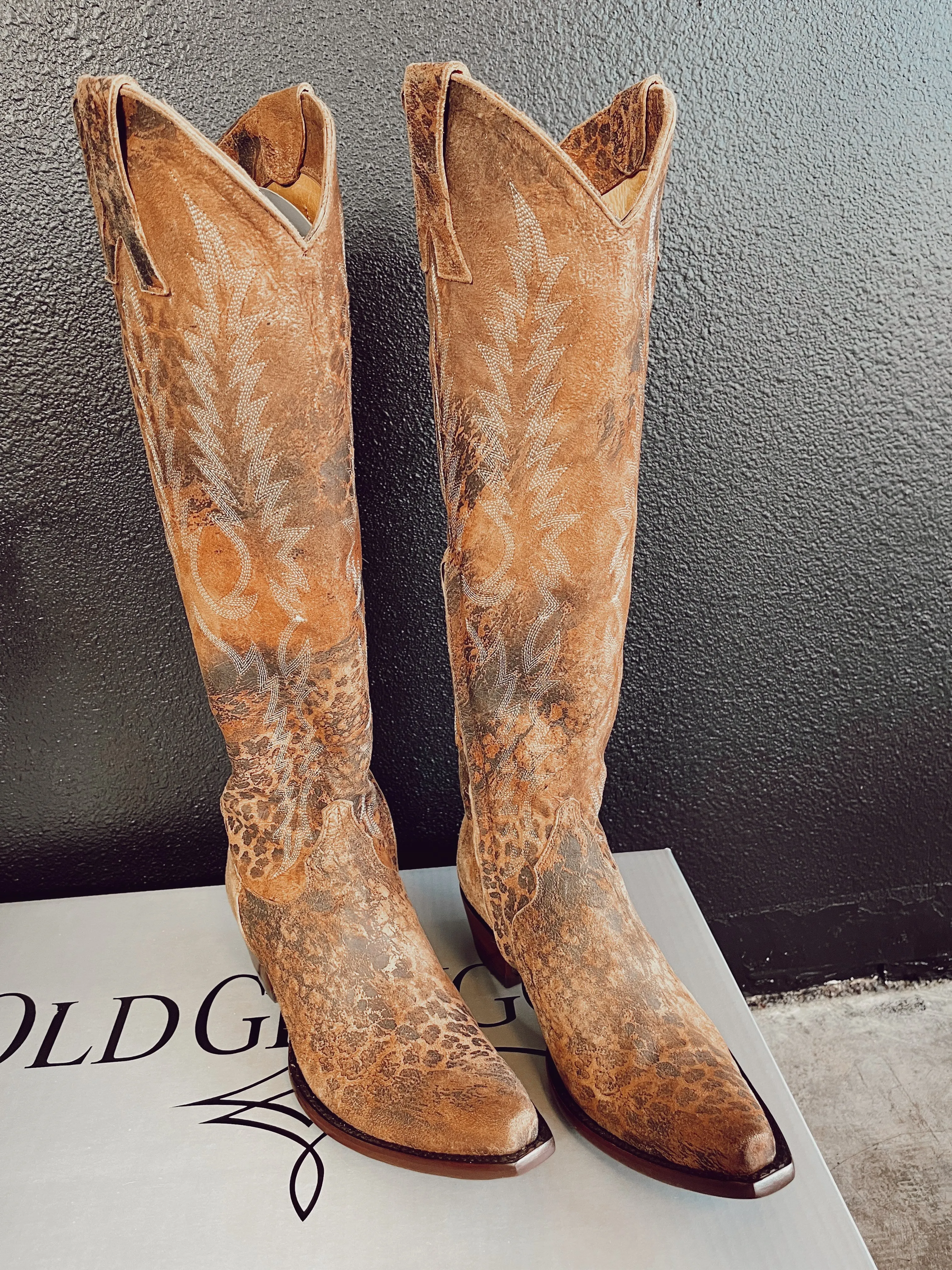 The Old Gringo Mayra Bis Boots in Ocre