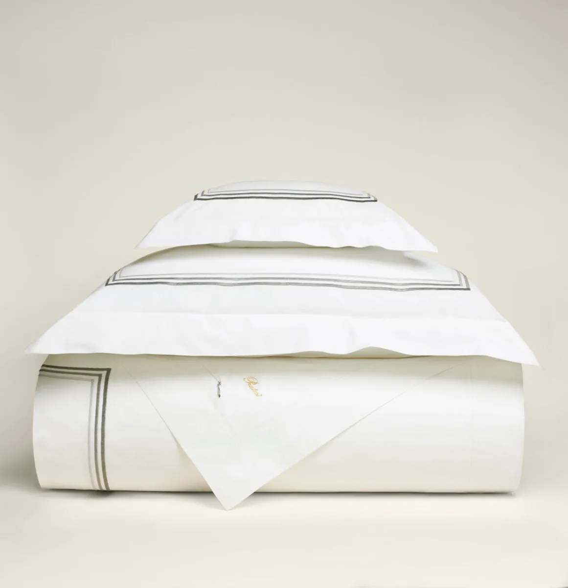 'Tre Righe Ombre' Bed Linen by Pratesi