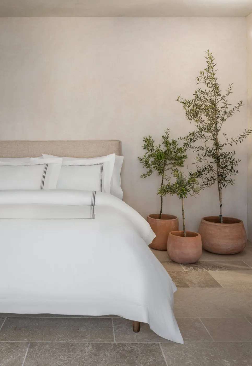 'Tre Righe Ombre' Bed Linen by Pratesi