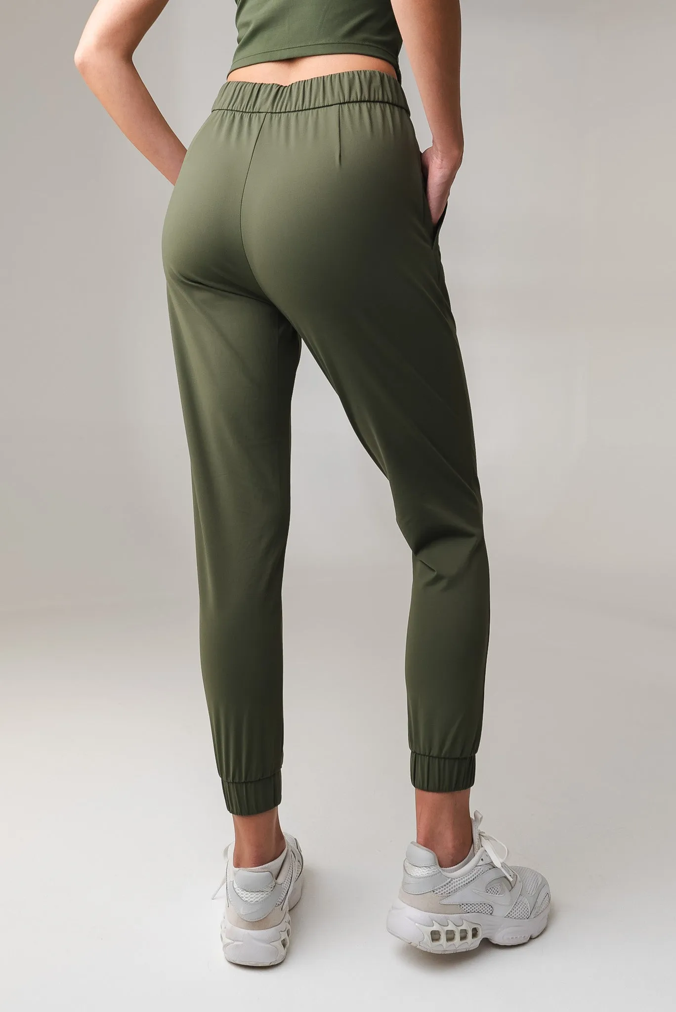 Vitality Nomad Jogger - Olive